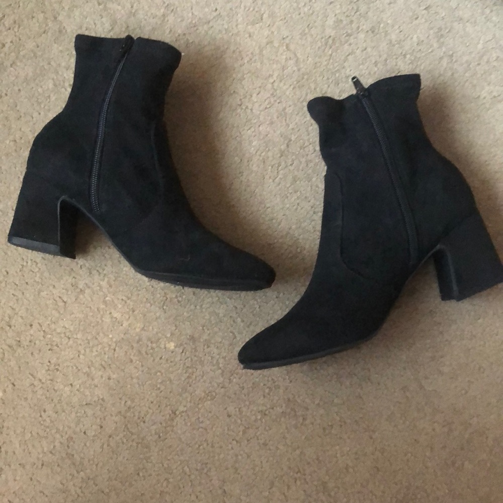 Unisa ankle boots, size 6